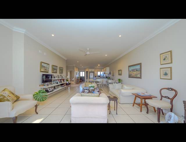 2 BEDROOM TOWNHOUSE FOR SALE IN BALLITO CENTRAL